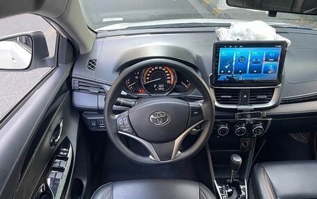 Toyota Yaris XP150 рестайлинг, 2022 год, 1 365 000 рублей, 12 фотография