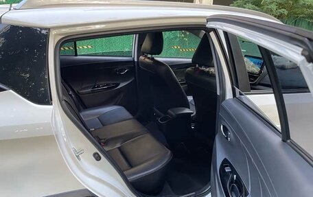Toyota Yaris XP150 рестайлинг, 2022 год, 1 365 000 рублей, 16 фотография