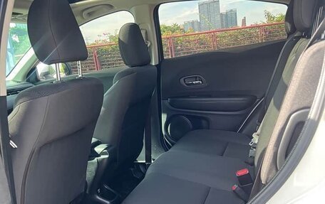 Honda Vezel, 2022 год, 1 536 000 рублей, 14 фотография