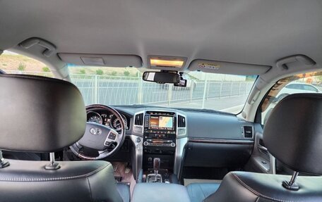 Toyota Land Cruiser 200, 2015 год, 4 200 000 рублей, 13 фотография