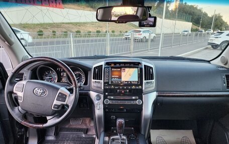 Toyota Land Cruiser 200, 2015 год, 4 200 000 рублей, 10 фотография
