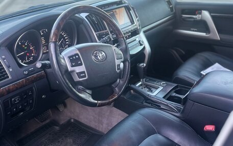 Toyota Land Cruiser 200, 2015 год, 4 200 000 рублей, 9 фотография