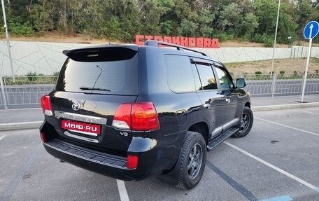 Toyota Land Cruiser 200, 2015 год, 4 200 000 рублей, 5 фотография