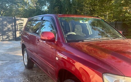 Toyota Kluger I, 2005 год, 1 370 000 рублей, 4 фотография