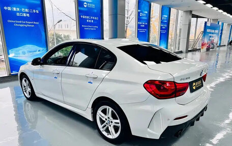 BMW 1 серия, 2022 год, 1 580 000 рублей, 7 фотография