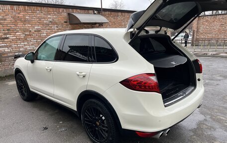 Porsche Cayenne III, 2011 год, 1 850 000 рублей, 3 фотография