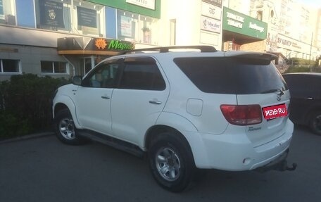 Toyota Fortuner I, 2007 год, 2 200 000 рублей, 2 фотография