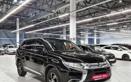 Mitsubishi Outlander III рестайлинг 3, 2015 год, 1 539 000 рублей, 2 фотография
