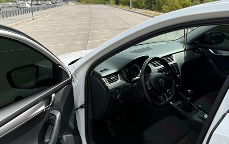 Skoda Octavia, 2018 год, 2 290 000 рублей, 11 фотография
