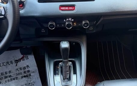 Honda Vezel, 2023 год, 2 095 000 рублей, 15 фотография