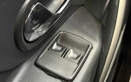 Renault Sandero II рестайлинг, 2016 год, 999 000 рублей, 26 фотография