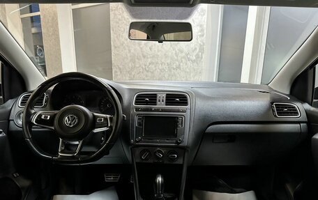 Volkswagen Polo VI (EU Market), 2018 год, 1 299 000 рублей, 24 фотография