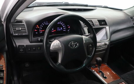 Toyota Camry, 2010 год, 896 000 рублей, 6 фотография