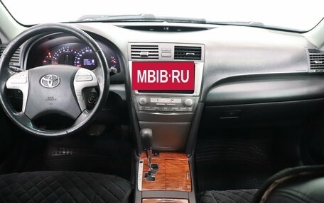 Toyota Camry, 2010 год, 896 000 рублей, 10 фотография