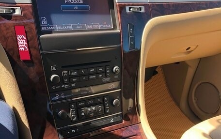 Cadillac Escalade III, 2012 год, 1 800 000 рублей, 1 фотография