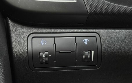 Hyundai Solaris II рестайлинг, 2013 год, 965 000 рублей, 20 фотография