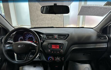 KIA Rio III рестайлинг, 2013 год, 899 000 рублей, 24 фотография