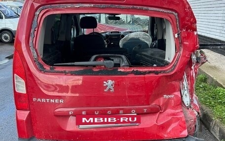 Peugeot Partner II рестайлинг 2, 2011 год, 150 000 рублей, 4 фотография