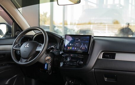 Mitsubishi Outlander III рестайлинг 3, 2013 год, 1 500 000 рублей, 10 фотография