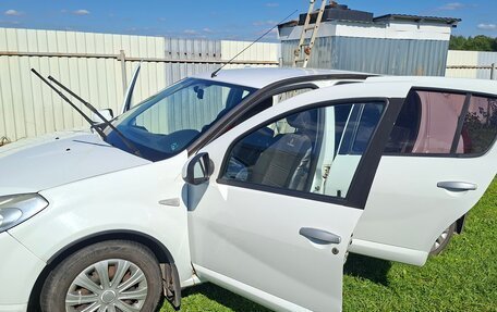 Renault Sandero I, 2012 год, 590 000 рублей, 2 фотография