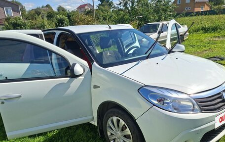Renault Sandero I, 2012 год, 590 000 рублей, 3 фотография