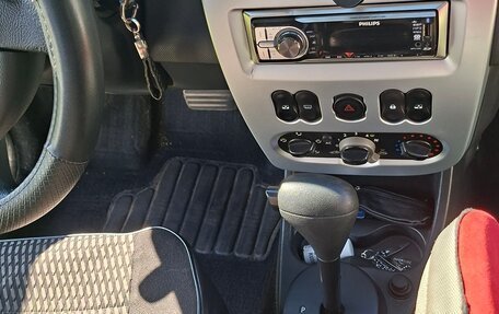 Renault Sandero I, 2012 год, 590 000 рублей, 5 фотография