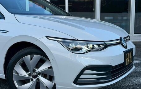 Volkswagen Golf VIII, 2023 год, 1 389 666 рублей, 2 фотография