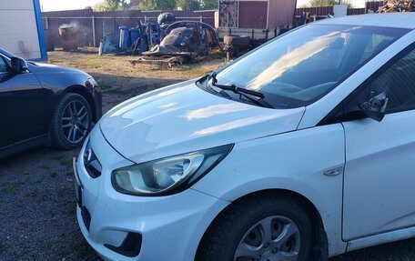 Hyundai Solaris II рестайлинг, 2013 год, 290 000 рублей, 6 фотография