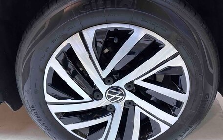 Volkswagen Lavida, 2023 год, 1 350 325 рублей, 19 фотография