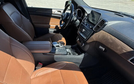 Mercedes-Benz GLS, 2018 год, 4 600 000 рублей, 21 фотография