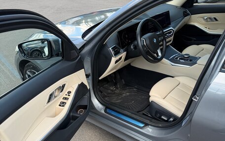 BMW 3 серия, 2022 год, 3 999 990 рублей, 21 фотография