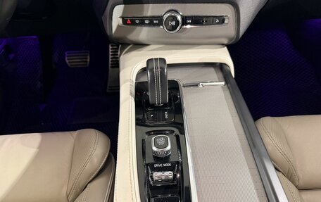 Volvo XC90 II рестайлинг, 2019 год, 3 700 000 рублей, 12 фотография