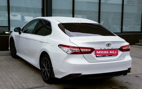 Toyota Camry, 2021 год, 2 995 000 рублей, 3 фотография