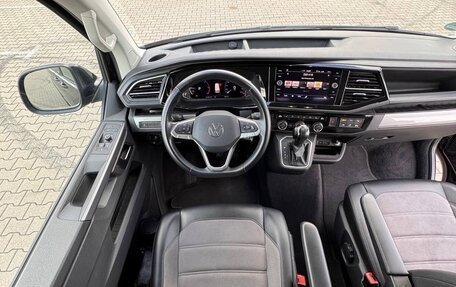 Volkswagen Multivan T6 рестайлинг, 2021 год, 8 500 000 рублей, 9 фотография