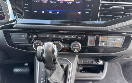 Volkswagen Multivan T6 рестайлинг, 2021 год, 8 500 000 рублей, 11 фотография