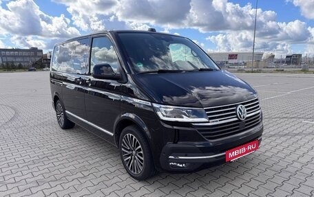 Volkswagen Multivan T6 рестайлинг, 2021 год, 8 500 000 рублей, 4 фотография