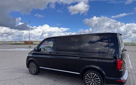 Volkswagen Multivan T6 рестайлинг, 2021 год, 8 500 000 рублей, 15 фотография