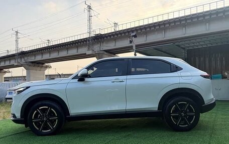 Honda Vezel, 2023 год, 1 760 000 рублей, 4 фотография