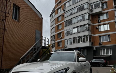 Infiniti QX70, 2014 год, 2 800 000 рублей, 4 фотография