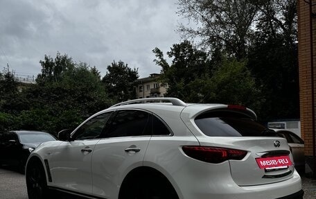 Infiniti QX70, 2014 год, 2 800 000 рублей, 6 фотография