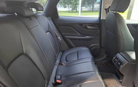 Jaguar F-Pace, 2017 год, 2 100 000 рублей, 20 фотография