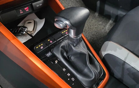 KIA Stonic, 2017 год, 1 598 000 рублей, 10 фотография