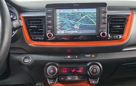 KIA Stonic, 2017 год, 1 598 000 рублей, 17 фотография