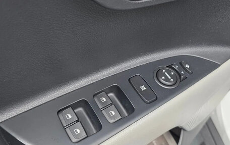 KIA Stonic, 2017 год, 1 598 000 рублей, 28 фотография