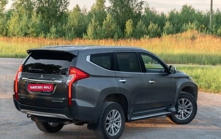 Mitsubishi Pajero Sport III рестайлинг, 2018 год, 3 800 000 рублей, 12 фотография