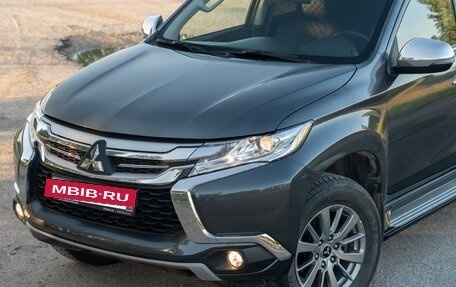 Mitsubishi Pajero Sport III рестайлинг, 2018 год, 3 800 000 рублей, 5 фотография