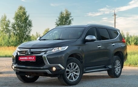 Mitsubishi Pajero Sport III рестайлинг, 2018 год, 3 800 000 рублей, 4 фотография