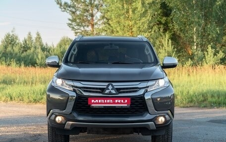 Mitsubishi Pajero Sport III рестайлинг, 2018 год, 3 800 000 рублей, 7 фотография