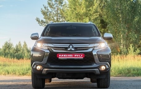Mitsubishi Pajero Sport III рестайлинг, 2018 год, 3 800 000 рублей, 8 фотография