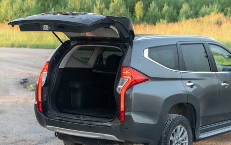 Mitsubishi Pajero Sport III рестайлинг, 2018 год, 3 800 000 рублей, 17 фотография